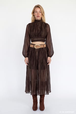 Dik Yaka Drapeli Crop Bluz Kahverengi