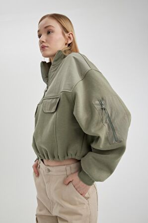 DeFacto Coool Fermuarlı Yaka Crop Kalın Sweatshirt C4395AX24SPKH461
