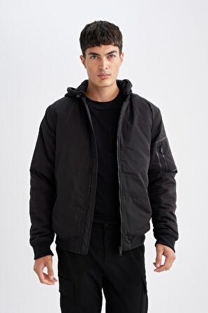 Slim Fit Çıkarılabilir Kapüşonlu Fermuar Kapamalı Çift Cepli Mevsimlik Hafif Bomber Mont Ceket