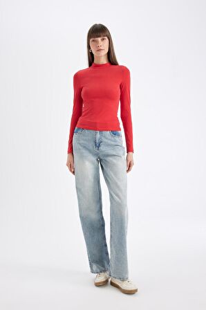 DeFacto Kırmızı Slim Fit Dar Kesim Yarım Balıkçı Yaka Casual Basic Düz Uzun Kollu Tişört D3575AX24AURD227