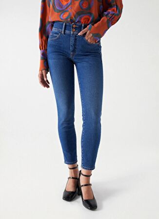 Mavi Kadın Orta Bel Cropped Fit Denim Pantolon SECRET PUSH IN JEANS 21006983