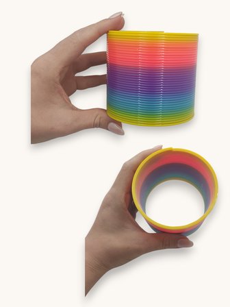 Büyük Boy Gökkuşağı Stres Yayı Oyuncak Stres Yayı - 8 cm çapında - 1 Adet