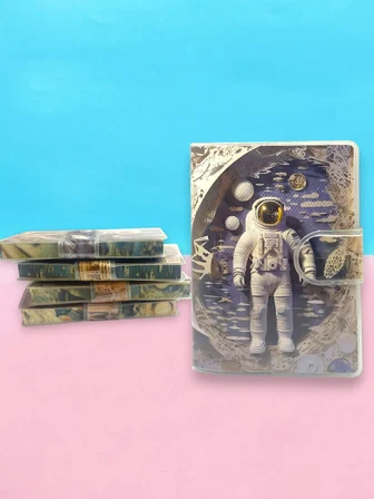 3D Görünümlü Astronot A7 Not Defteri , Çıt Çıtlı Cep Defteri - Beyaz