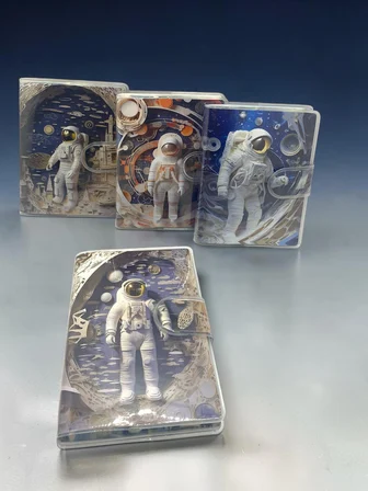 3D Görünümlü Astronot A7 Not Defteri , Çıt Çıtlı Cep Defteri - Beyaz