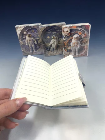 3D Görünümlü Astronot A7 Not Defteri , Çıt Çıtlı Cep Defteri - Beyaz