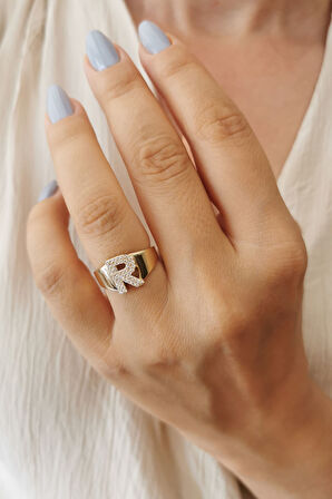 Altın Taşlı R Harf Yüzük