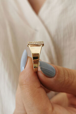 Altın Taşlı R Harf Yüzük