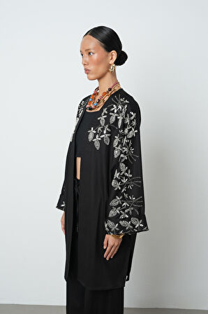 Kadın Yakası Ve Kolları Boncuk İşlemeli Oversize Uzun Kimono