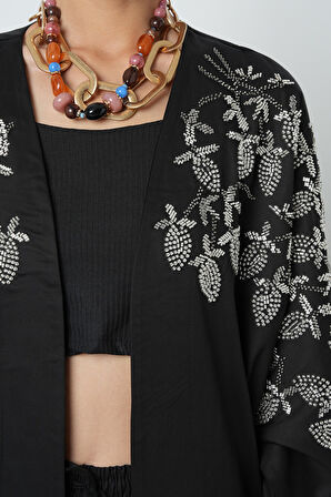 Kadın Yakası Ve Kolları Boncuk İşlemeli Oversize Uzun Kimono