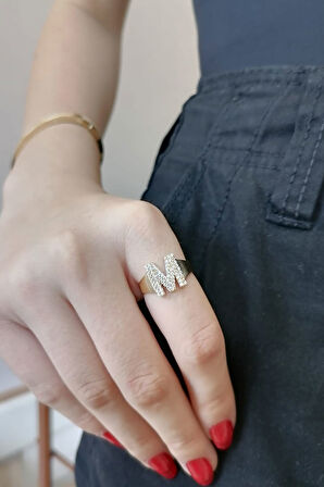 Altın Taşlı M Harf Yüzük