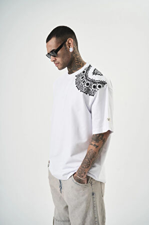 Erkek Minimalism Series Nakışlı Oversize T-Shirt Beyaz