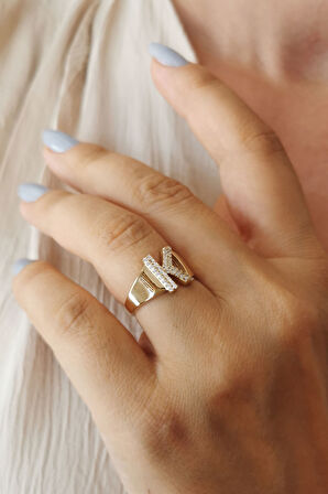 Altın Taşlı K Harf Yüzük