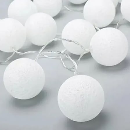 2m 10'lu Işıklı Beyaz Top Dekoratif Süs