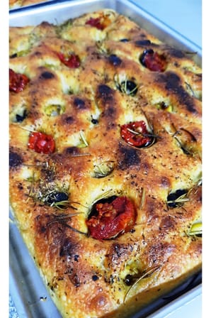 İtalyan Focaccia Zeytinli 20x30 cm