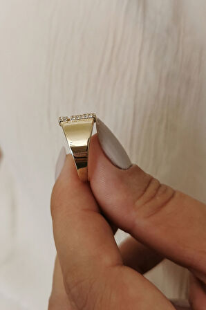 Altın Taşlı İ Harf Yüzük