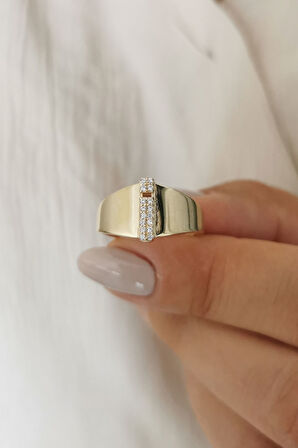 Altın Taşlı İ Harf Yüzük