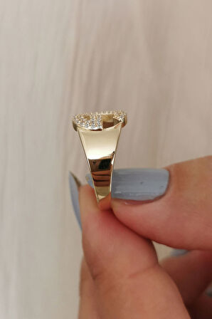 Altın Taşlı G Harf Yüzük