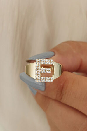 Altın Taşlı E Harfi Yüzük