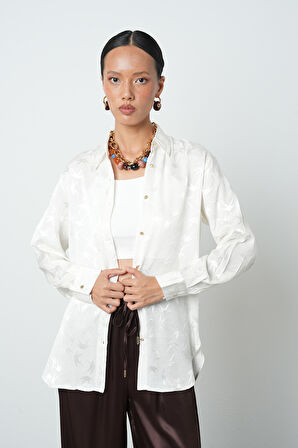 Kadın Ekru Renk Desenli Altın Düğme Detaylı Gömlek