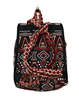 Kilim Desenli El Yapımı Sırt Çantası – Etnik Tasarım, Dayanıklı ve Katlanabilir