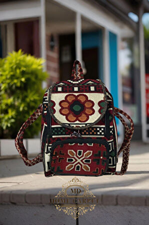 Kilim Desenli El Yapımı Sırt Çantası – Etnik Tasarım, Dayanıklı ve Katlanabilir