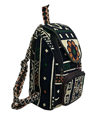 Kilim Desenli El Yapımı Sırt Çantası – Etnik Tasarım, Dayanıklı ve Katlanabilir