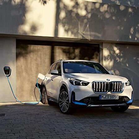 Bmw iWallbox 22kW Elektrikli Araç Kablolu Şarj İstasyonu