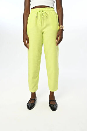 KADIN BELİ LASTİKLİ REGULAR DÜZ RENK PANTOLON