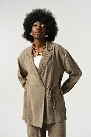 KADIN BELDEN BAĞLAMALI KIRIŞIK KUMAŞ DÜZ RENK GÖMLEK