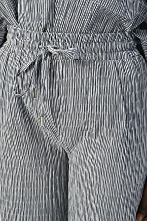 BELİ LASATİKLİ RAHAT KALIP BOL PAÇA PANTOLON