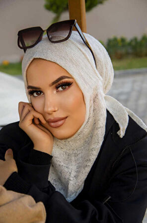 Beyaz Triko Kışlık Spor Bone Hijab