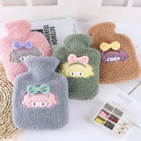 1 Litre Polar Peluş Örgülü,Kurdeleli Saçlı Kız Model Sıcak Su Torbası (5673)