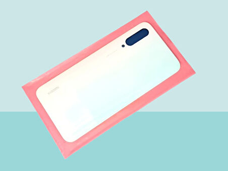 Xiaomi Mi 9 LİTE Uyumlu Arka Kapak Batarya Kapağı - BEYAZ