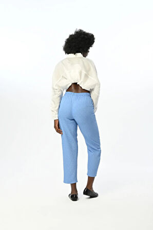 KADIN RAHAT KALIP BELİ LASTİKLİ DESENLİ DÜZ RENK PANTOLON