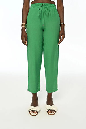 KADIN BELİ LASTİKLİ RAHAT KALIP DÜZ RENK PANTOLON