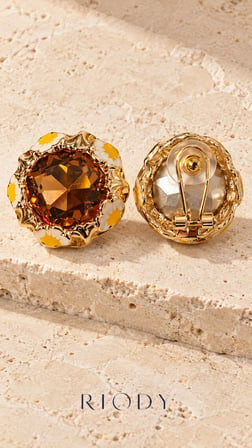 RiODY Fleur d’Ambre Gold Renkli Konyak Kristal Görünümlü Mineli Klipsli Kadın Küpe