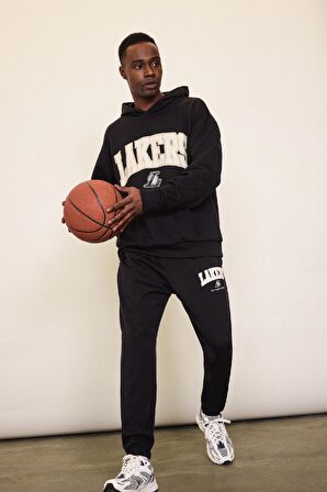 DeFactoFit NBA Los Angeles Lakers Jogger Eşofman Altı Standart Fit Cepli Esnek Bantlı Paça Skuba Dalgıç Kumaş D6723AX25SPBK82