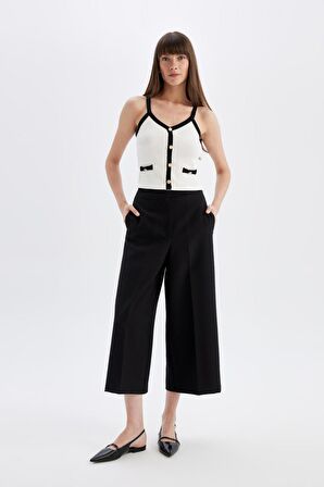 DeFacto Klasik Chino Kumaş Pantolon Culotte Siyah Basic Düz Normal Bel Cepli Geniş Paça C2052AX24AUBK81