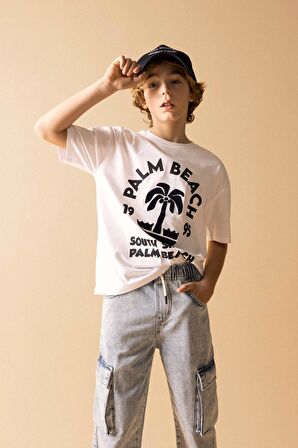 DeFacto Erkek Çocuk Oversize Fit Bisiklet Yaka Baskılı Kısa Kollu Tişört B8893A824SMWT34