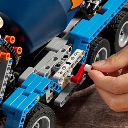 LEGO Technic 42112 Concrete Mixer Truck