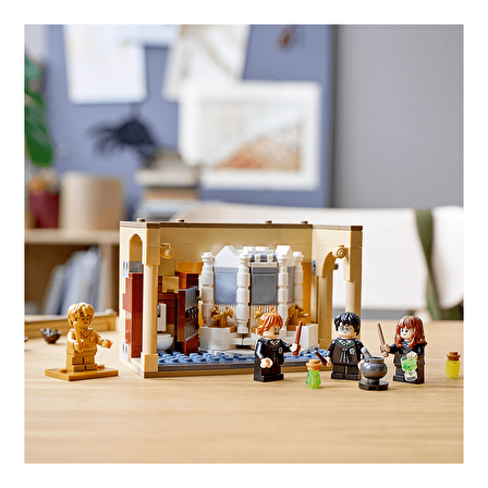 LEGO Harry Potter 76386 Hogwarts: Polyjuice Potion Mistake