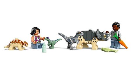 LEGO Jurassic Park 76963 Baby Dinosaur Rescue Centre