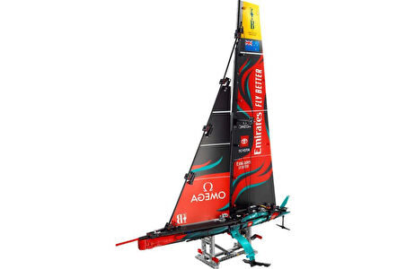 LEGO Technic 42174 Emirates Team New Zealand AC75 Yacht