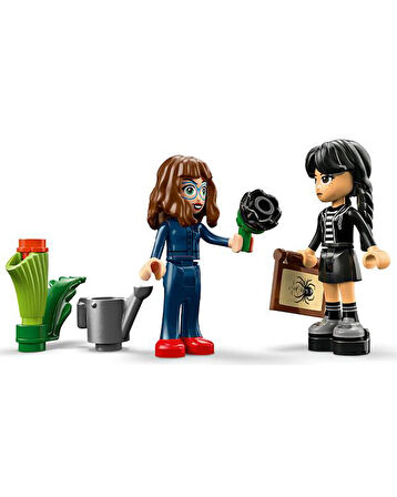 Lego Wednesday Siyah Yıldız Çiçeği 358 Parça 76784