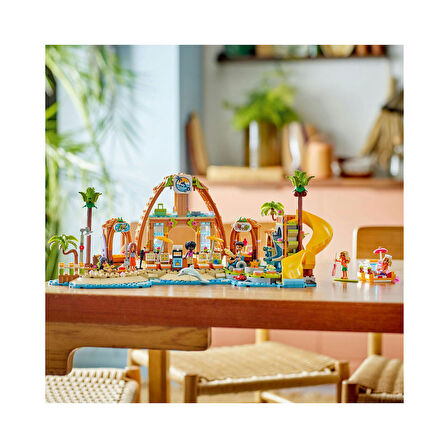 LEGO Friends Aile Tatil Köyü 42673