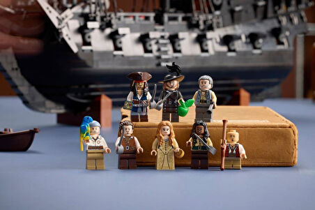 LEGO 10365 Captain Jack Sparrow's Pirate Ship