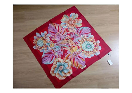 ORJİNAL İTALYAN  MARKA İPEK EŞARP,FULAR,ŞAL 86x88cm