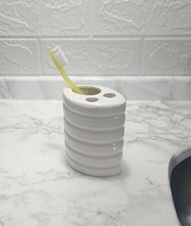 2 ADET SERAMİK DİŞ FIRÇALIK OVAL ÇİZGİLİ MODEL 9X6X11CM BANYO SETİ