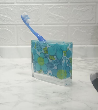 2 ADET DİŞ FIRÇALIK MAVİ ÇİÇEKLİ AKRİLİK 10X10X3CM BANYO SETİ