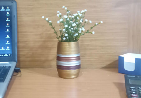 2 ADET VAZO DAHİL,VAZODA ÇİÇEK,BEYAZ YAPAY ÇİÇEK,VAZO DEKORATİF METALİK KAHVE POLİRESİN 6X6X17CM